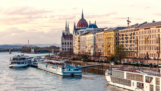 River Cruise Marketing